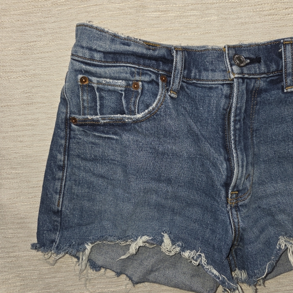 Abercrombie & Fitch Mid Rise Denim Shorts-distressed size 2 - Picture 5 of 9